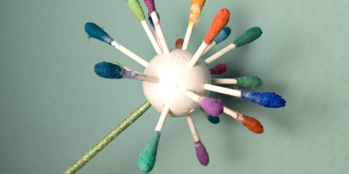 Mit Wattestäbchen basteln: 7 kreative DIY-Ideen für die Familie