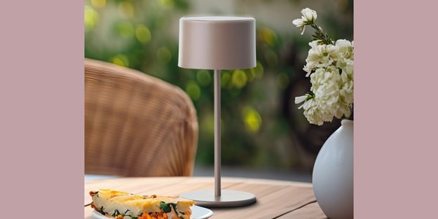 Zeitloses Design trifft sanftes Licht: LED-Tischleuchten bei ALDI jetzt zum Sparpreis