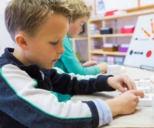 Montessori Schule: Pädagogisches Konzept und Kosten
