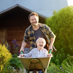 Gartenarbeit im März: Was jetzt getan werden muss – und was tabu ist