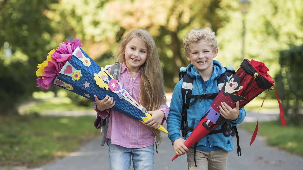 Die Schultüte ist ein Highlight zur Einschulung: Mit dem Lernblock von Ernsting's landet auch gleich etwas Sinnvolles darin.