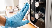 Mikrowelle reinigen: Mit diesen Tipps kein Problem