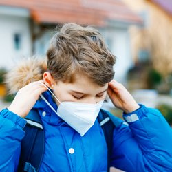 Stiftung Warentest warnt: Diese Masken sind nichts für Kinder