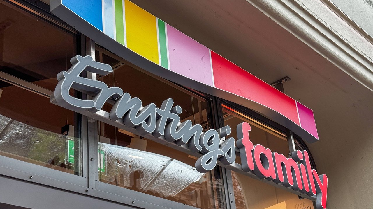 Ernsting&#x27;s&#x20;family&#x20;h&#x00E4;lt&#x20;einen&#x20;kuscheligen&#x20;Mantel&#x20;f&#x00FC;r&#x20;dich&#x20;bereit.