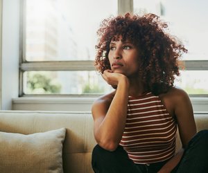 Schlechte Laune vor der Periode: Was gegen Stimmungsschwankungen hilft