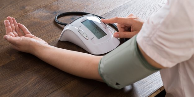 Blutdruckmessgerät-Test: Die 7 Stiftung-Warentest-Sieger