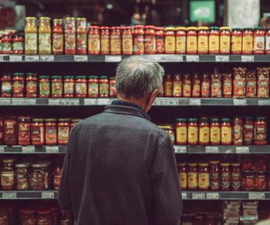 5 analoge Einkaufshacks der Boomer, die Millennials sprachlos machen