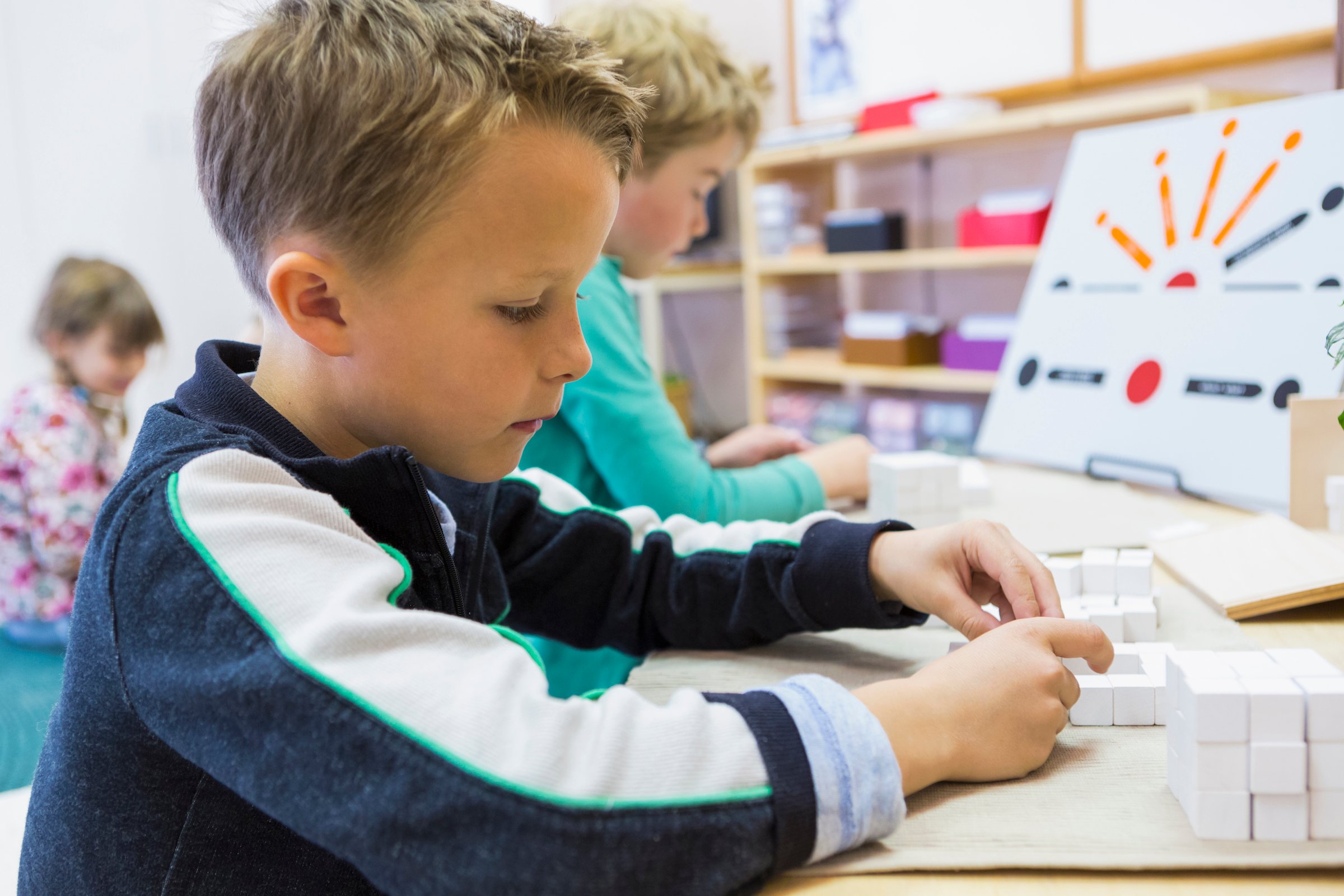 Montessori-Schule: Pädagogisches Konzept und Kosten Montessori-Schule: Pädagogisches Konzept und Kosten