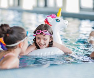 Ab&#x20;wann&#x20;d&#x00FC;rfen&#x20;Kinder&#x20;alleine&#x20;ins&#x20;Schwimmbad&#x3F;