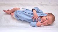 Moro Reflex: Warum dein Baby plötzlich zuckt