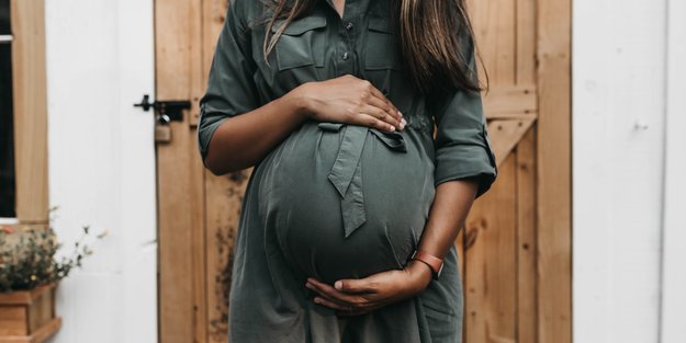 Muttermund: Wenn er sich öffnet, kommt das Baby