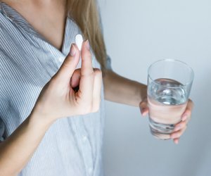 Aspirin und stillen: Kann ich zu dem Schmerzmittel greifen?