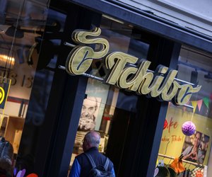 Trendige Beleuchtung: Tchibos kabellose Akku-Tischleuchte in zwei stylishen Farben