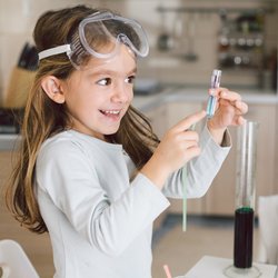 Experimente für Kinder: 9 kreative Projekte für neugierige Köpfe