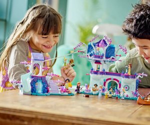 Amazon verkauft verzaubertes LEGO-Baumhaus von Disney günstig