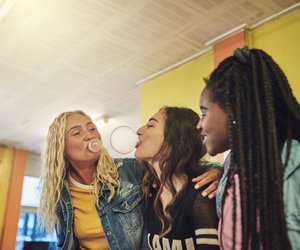 Kaugummi runterschlucken: Was passiert dabei im Körper?