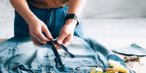10 tolle DIY-Ideen für Jeans Upcycling, die jetzt total im Trend sind