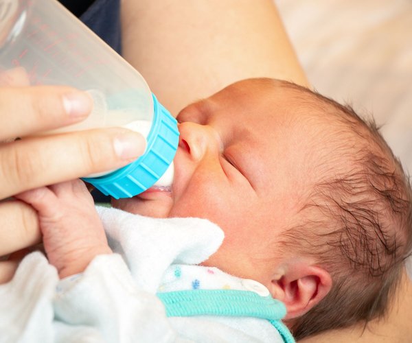 Wieviel Milch Abpumpen 3 Wochen Altes Baby Gewicht Baby: Orientierungswerte, Rechner und Gewichtskurven