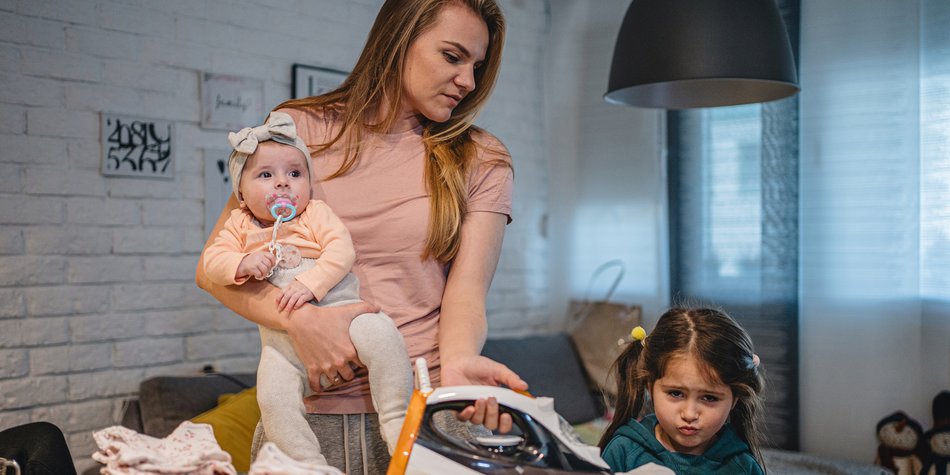 Unbezahlte Arbeit: Muttersein frisst so viel Zeit wie 2,5 Vollzeit-Jobs