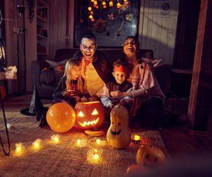 Halloween verbindet: 6 überraschende Gründe, warum das Gruselfest Familien stärkt