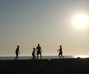 Spikeball: Das sind die Regeln – und hier könnt ihr das Sommerspiel kaufen
