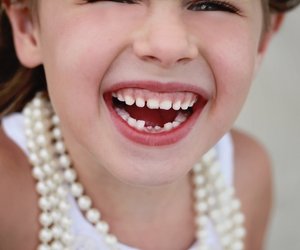 15 tolle Ideen für Zahnfee-Geschenke, die ihr eurem Kind unters Kopfkissen legen könnt