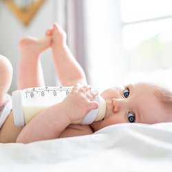 Muttermilch kaufen oder viel zu riskant? Das sagen Fachleute