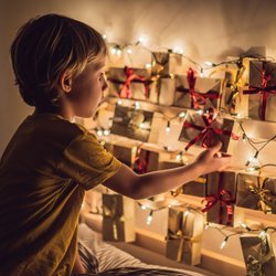Adventskalender füllen für Kinder: Unsere liebsten Ideen