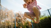 Trampolin für Kinder: 9 Tipps für ein sicheres Trampolin-Vergnügen