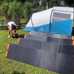 Jackery Powerstation mit Solarpanel im Test: Warum alle Camper und Gartenbesitzer sie unbedingt brauchen