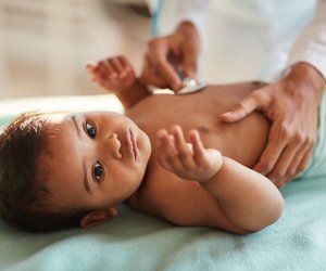 Meningokokken-Sepsis: Darum sind Babys und Kleinkinder besonders gefährdet