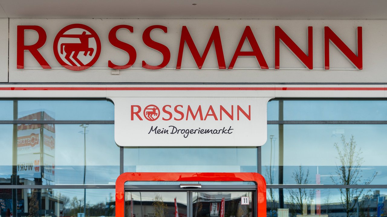 Du liebst Lichter? Dann hat Rossmann das perfekte Schnäppchen zum Aufpeppen deiner Frühlingsdeko für dich.