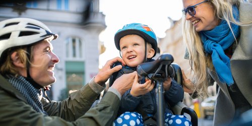 Kinderfahrradsitz-Test bei Stiftung Warentest: Die 7 Sieger von 2025 und 2018