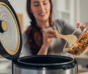 Slow Cooker im Test: Mit diesen Geräten kocht ihr richtig gesund