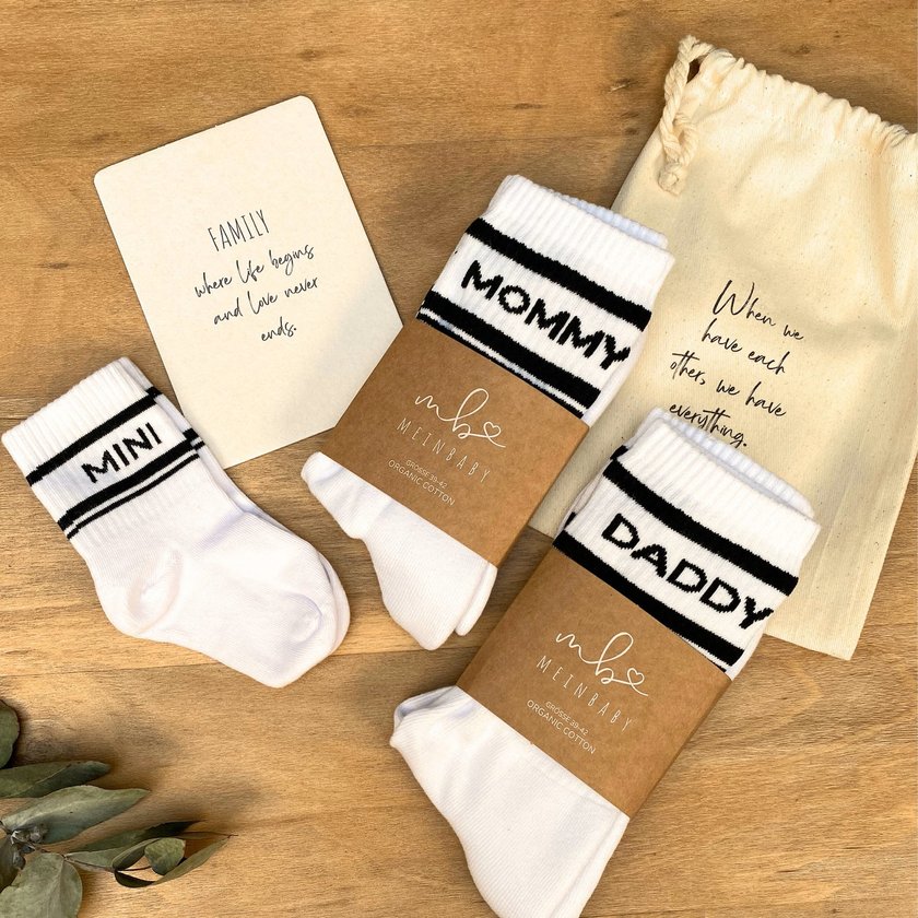Familiensocken: Genderneutrale Geschenke zur Geburt