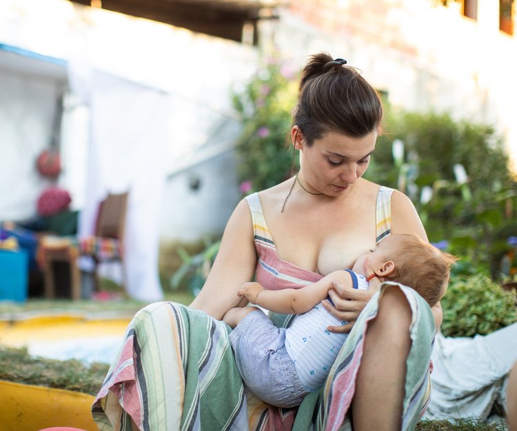 Diese Schwarzen Frauen Zeigen Wie Schon Stillende Mutter Sind Familie De