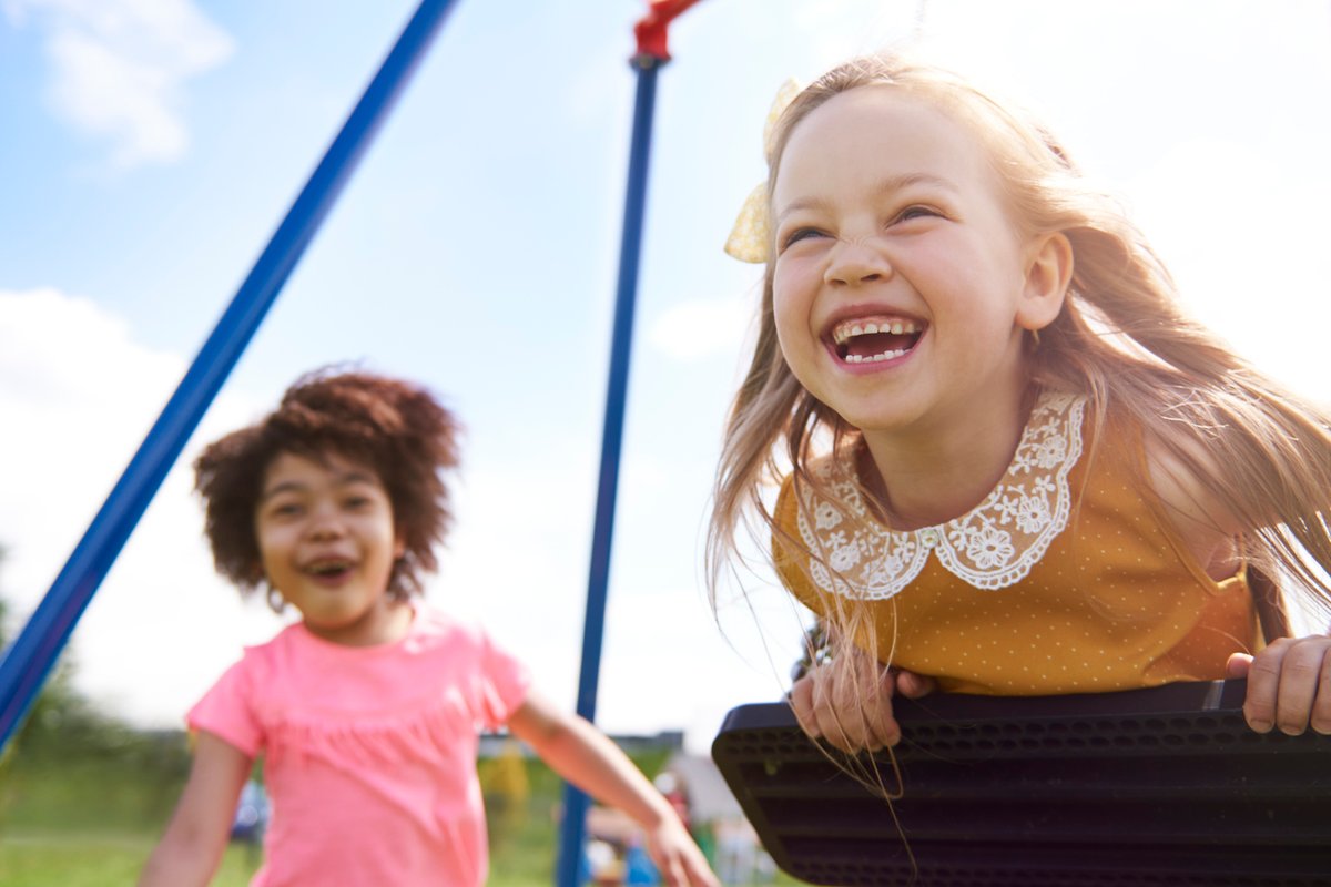 Sozial emotionale Entwicklung: Definition & Förderung Sozial emotionale Entwicklung fördern: Wie Kinder in der