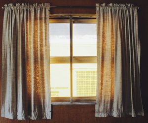 So oft solltet ihr Gardinen und Vorhänge waschen