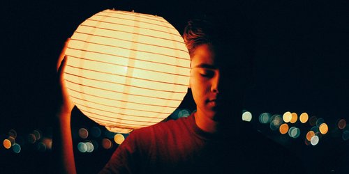 Papierlampen-Power: 15 geniale Tricks, wie deine REGOLIT alle Blicke auf sich zieht