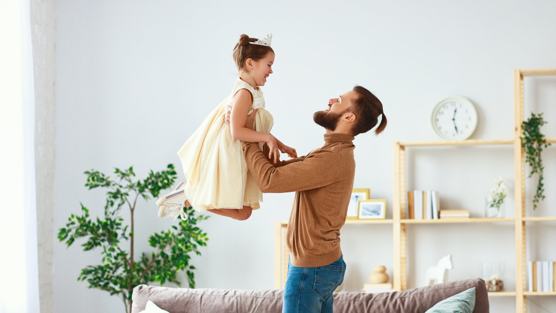 Mit Gelassenheitstipps: 5 Merkmale von Helikopter-Eltern