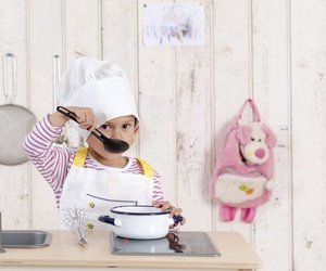 Küchenutensilien aufbewahren: So bringst du Ordnung in deine Küche