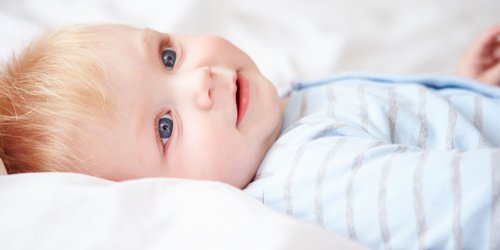 Kuscheln leicht gemacht: Der perfekte Schlafanzug für Babys