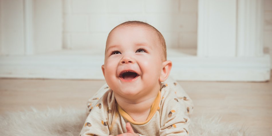 Ab wann können Babys lächeln?