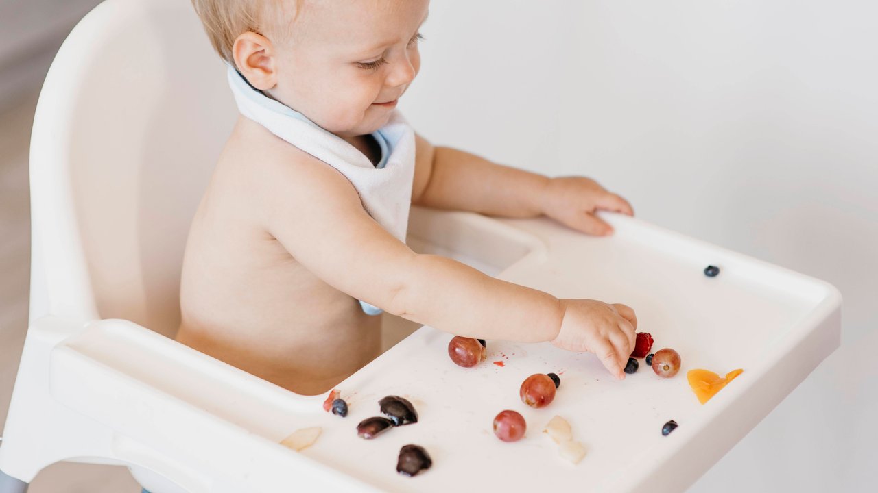 Chaos am Kindertisch? Der praktisch Rossmann-Teller räumt damit auf. 