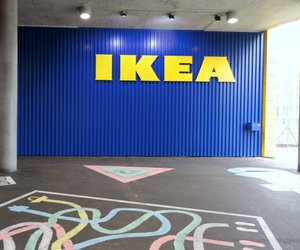 Der Adventskranz aus diesem Ikea-Hack ist für alle, die für Weihnachts-Deko nicht viel ausgeben wollen