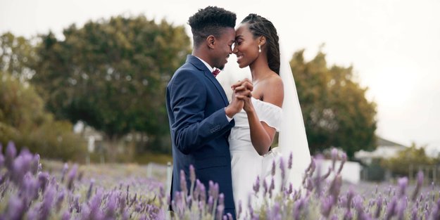 Männer erzählen von dem Moment, als sie ihre Braut zum ersten Mal sahen