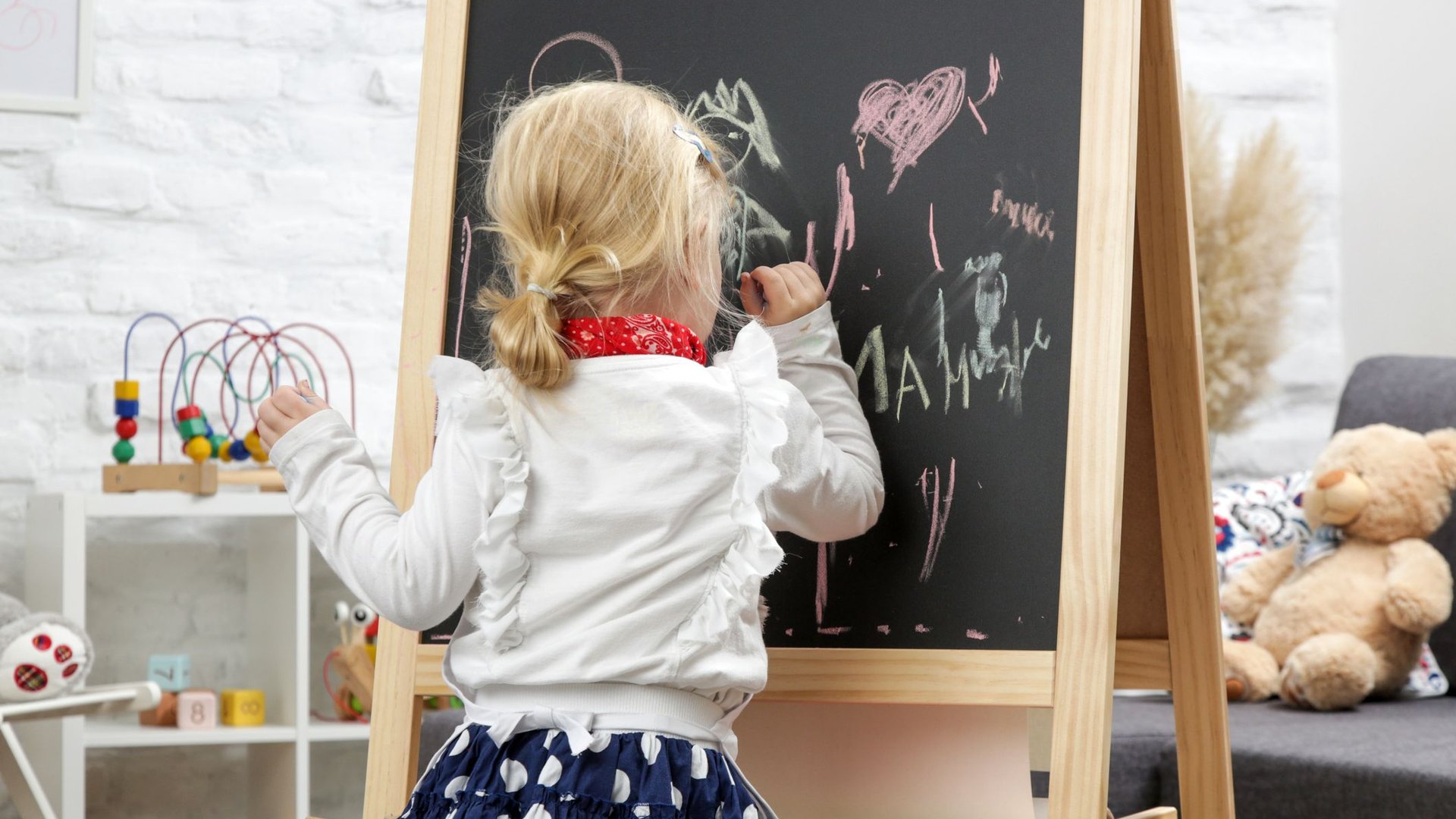 Maltafel für Kinder: Unsere Lieblingsmodelle zum Aufstellen für kleine ...