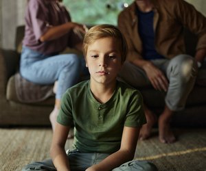 Psychologie: 3 schlimme Erfahrungen aus deiner Kindheit, die dich noch heute triggern