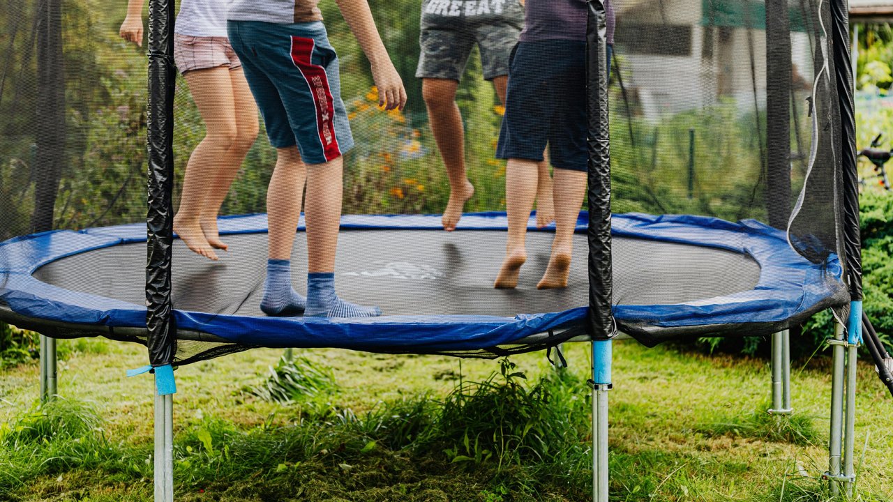 Das&#x20;perfekte&#x20;Trampolin&#x20;f&#x00FC;r&#x20;den&#x20;Fr&#x00FC;hling&#x20;und&#x20;Sommer&#x20;findet&#x20;ihr&#x20;aktuell&#x20;verg&#x00FC;nstigt&#x20;bei&#x20;Lidl.