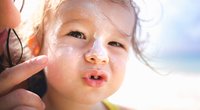 Diese 5 Sonnencremes für Kinder sind bei Eltern am beliebtesten